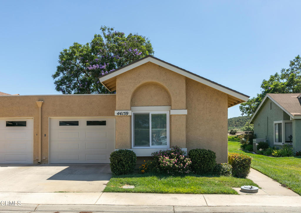 44159 Village 44