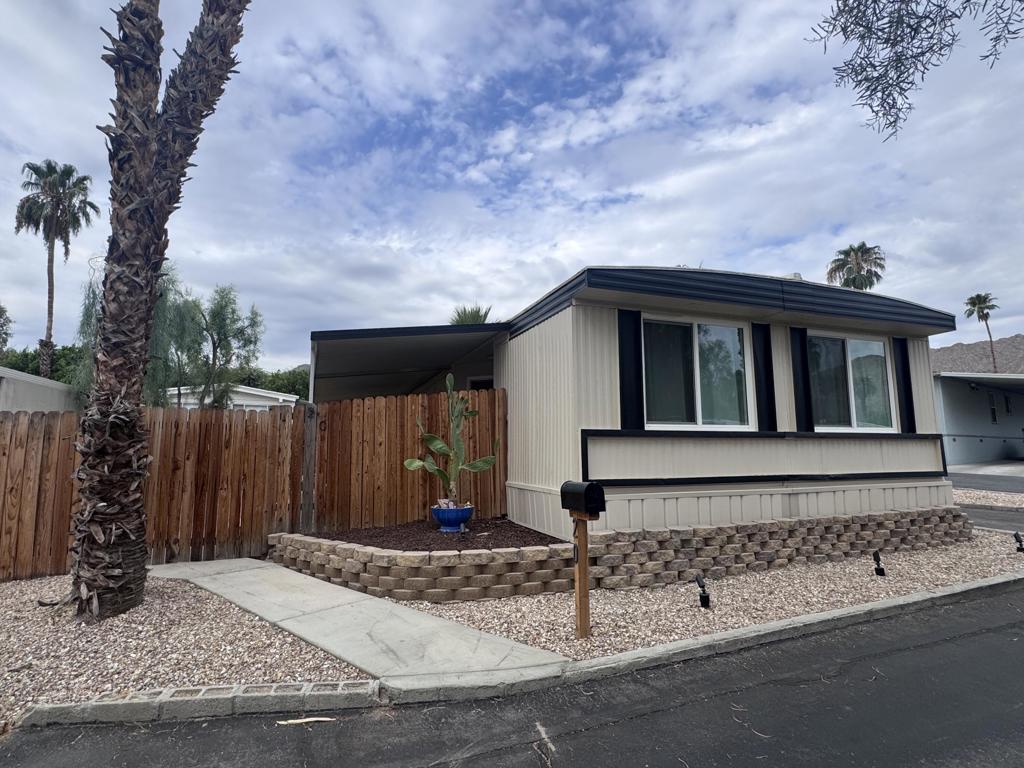20 Ocotillo Lane