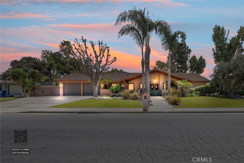 7611 De Colores Court