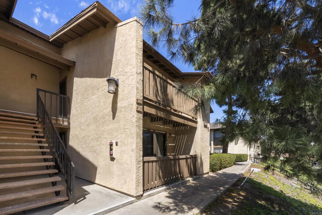 10284 BLACK MOUNTAIN Road 185
