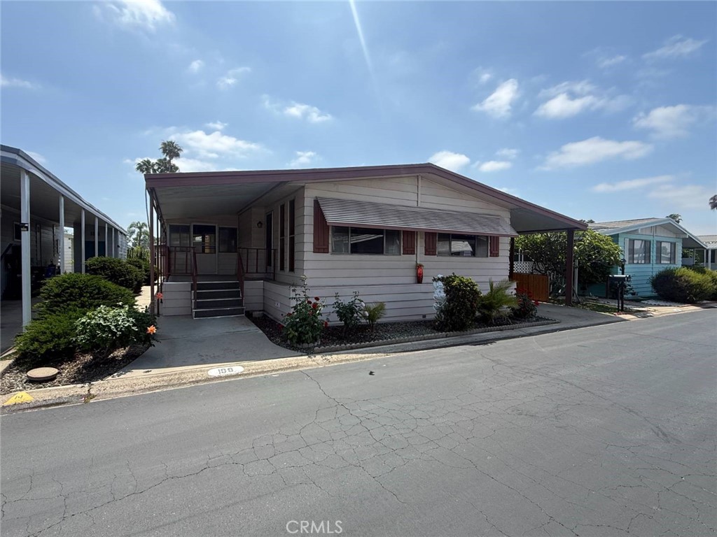 24921 Muirlands 199