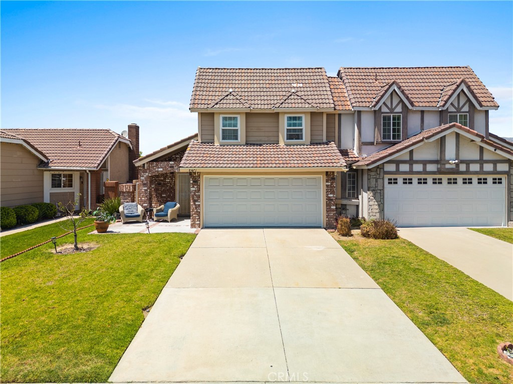 8471 E Donnybrook Cir