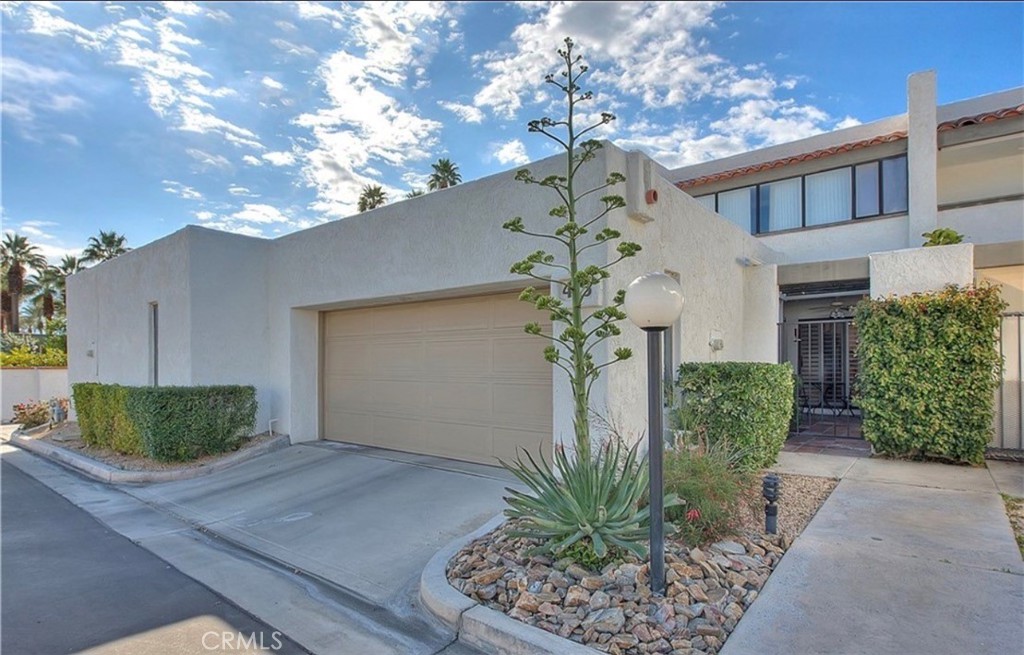 413 Rio Vista