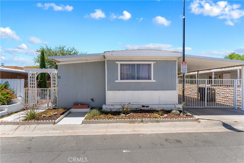 3300 15th W 11