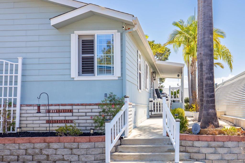 1145 E Barham Dr SPC 234