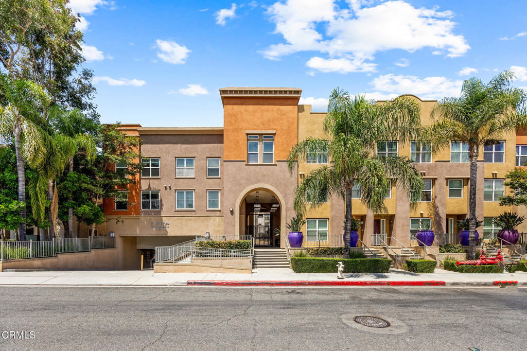85 E Commonwealth Avenue 3D