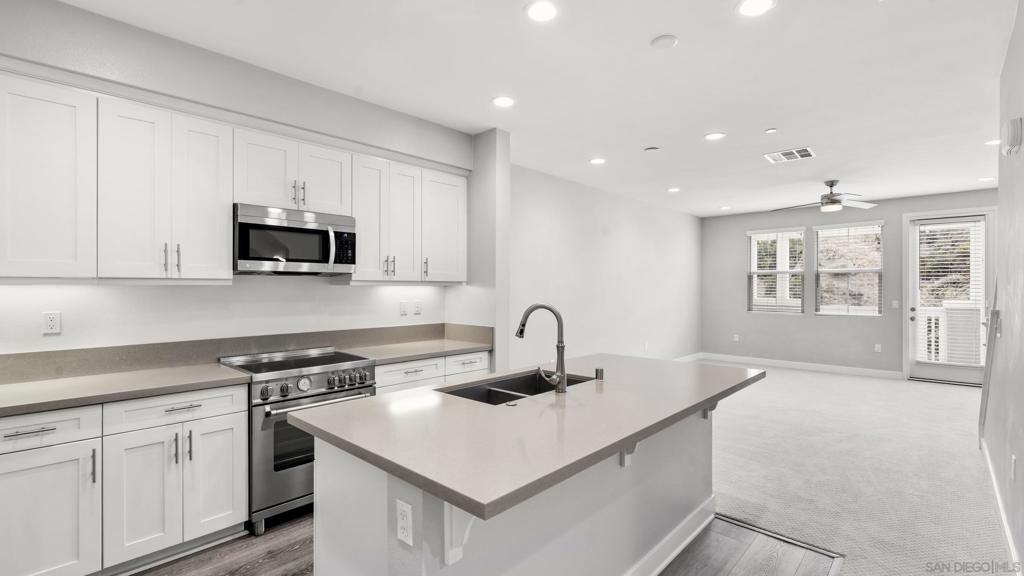 1103 Plumeria Way