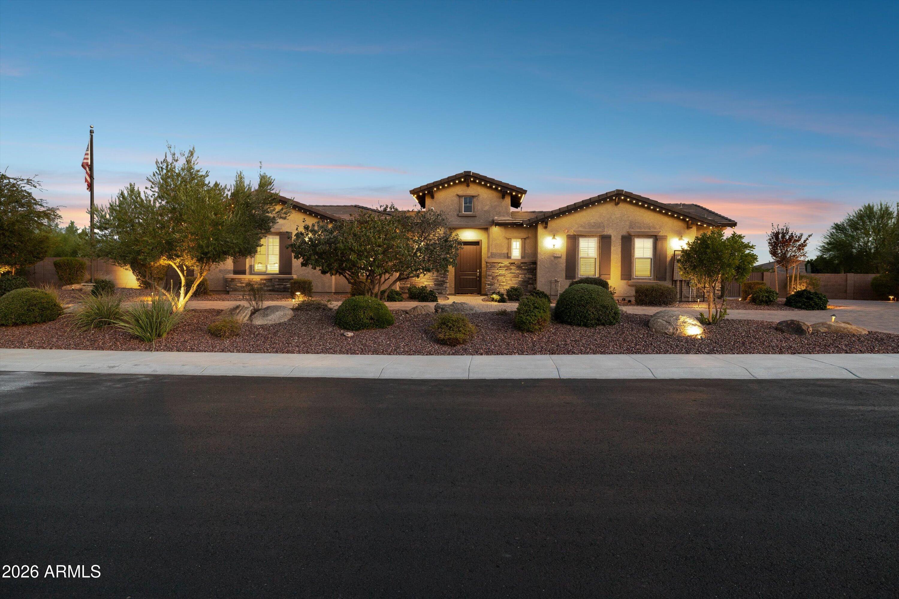 7551 W SAGUARO PARK Lane, Peoria, AZ 85383