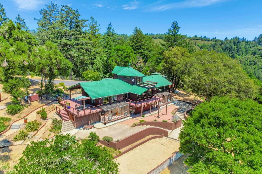 950 Oak Ridge Road
