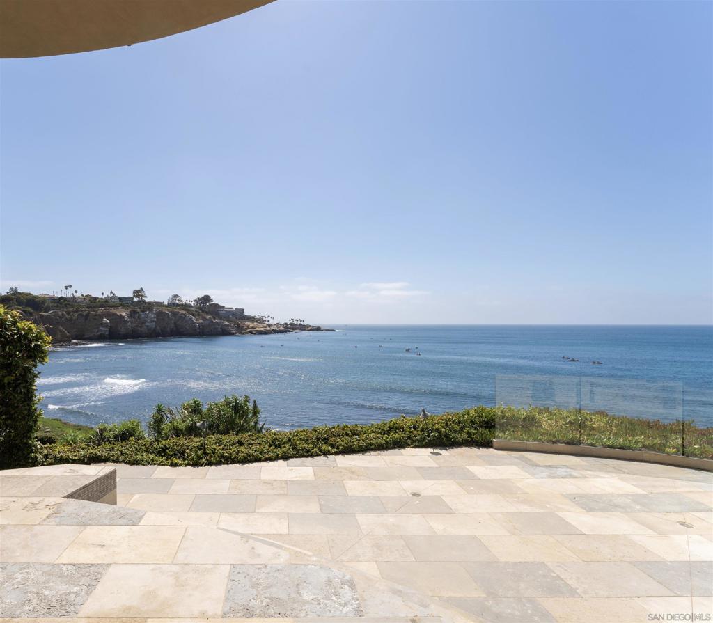 1828 Spindrift Dr