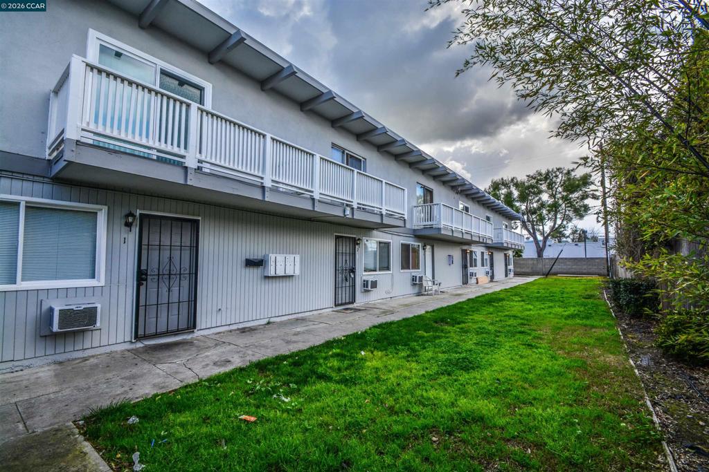 3303 N. Franklin Ave