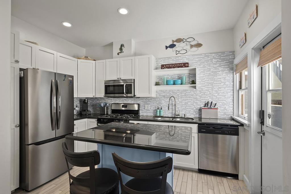 1106 4th Street 4