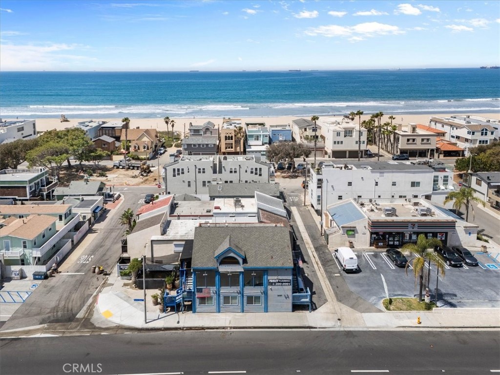 16927 Pacific Coast