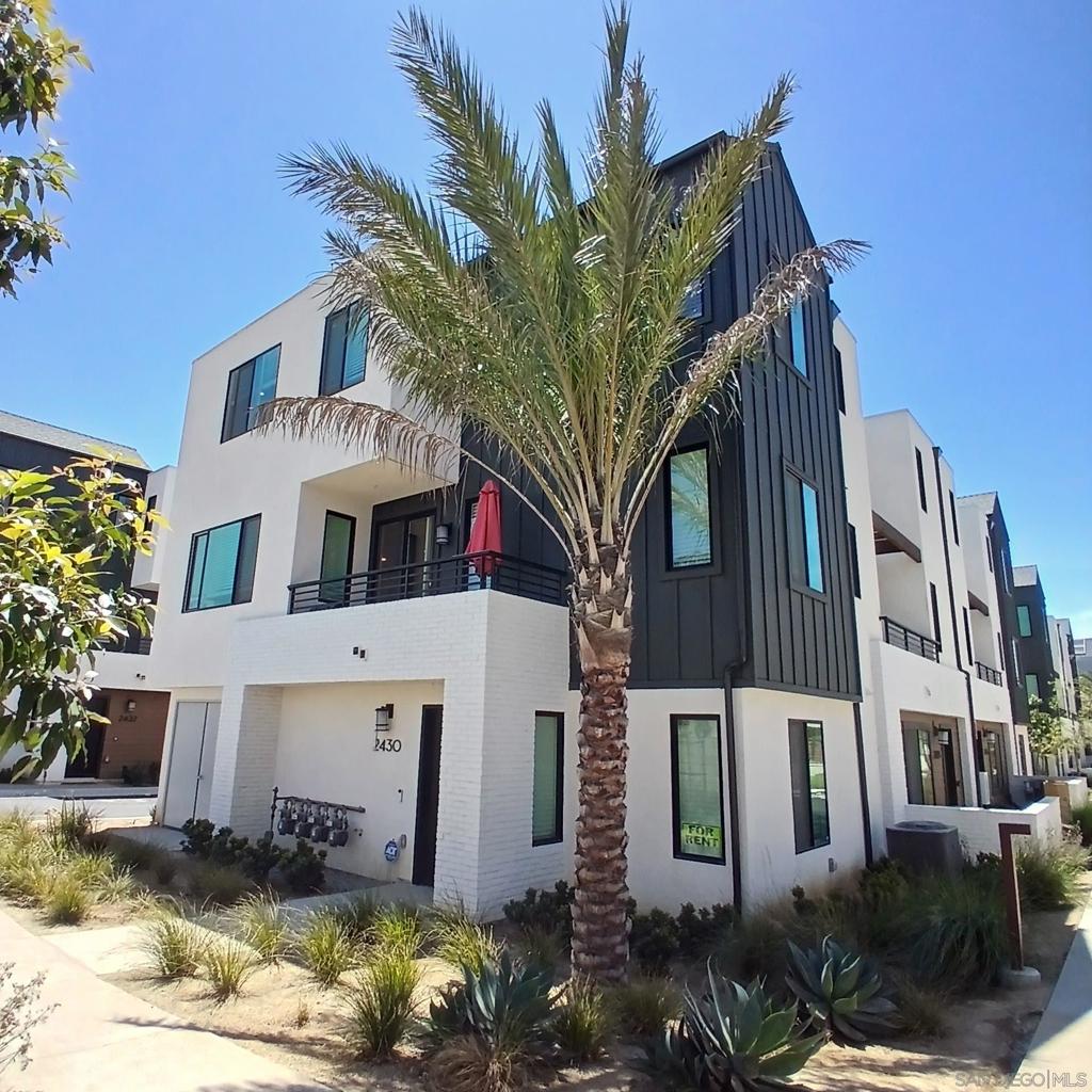 2430 Cascalote Loop