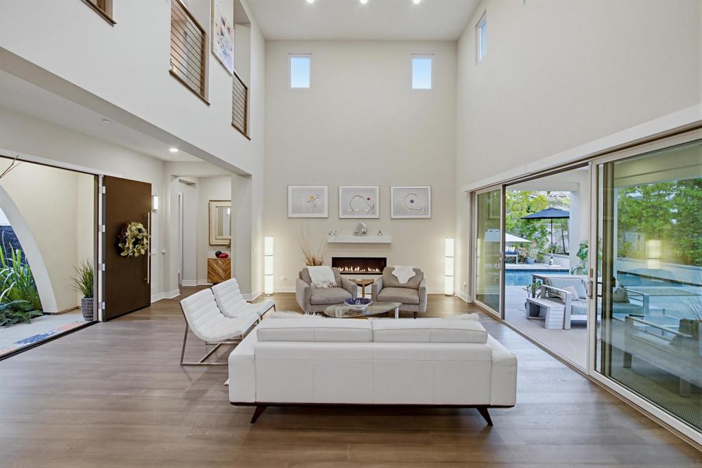 6431 Meadowbrush