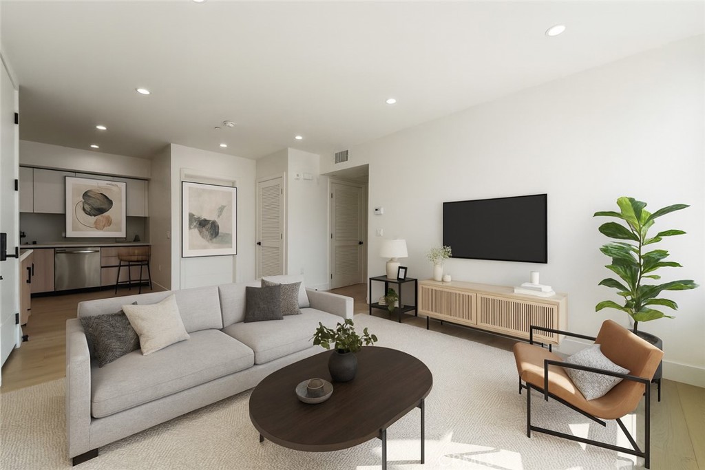 7510 Sepulveda Boulevard 101