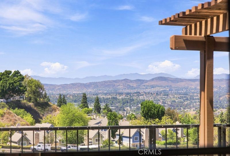 6011 E Montefino