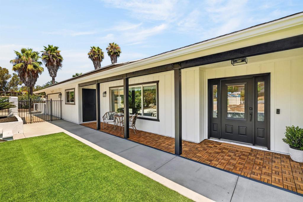 3227 Oleander Avenue
