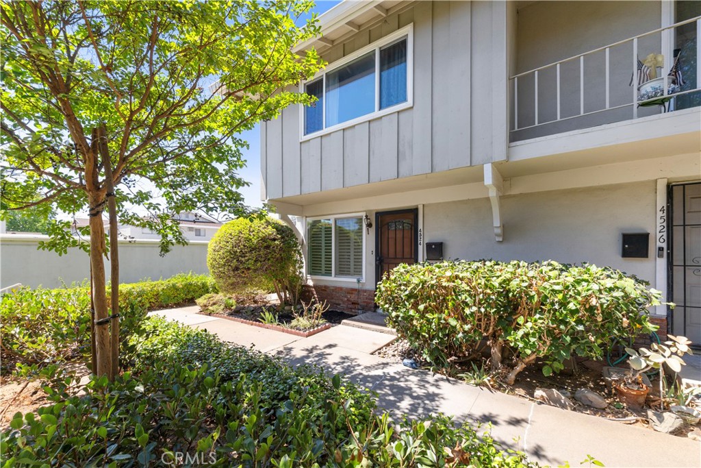 4524 Jamestown