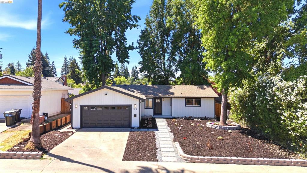 9341 Castlemont Cir