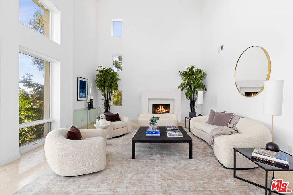 14435 Mulholland Drive