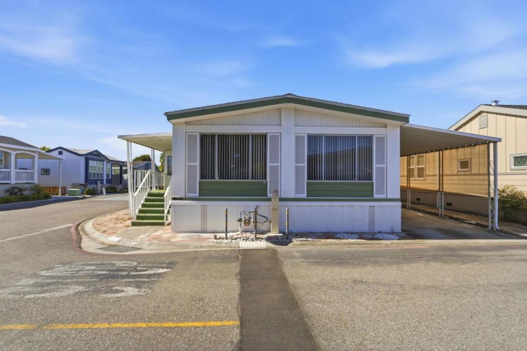 1085 Tasman Drive 812