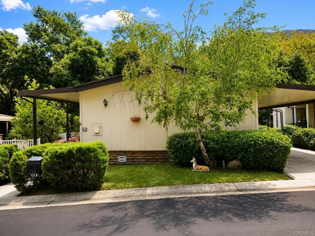 8975 Lawrence Welk Drive 438