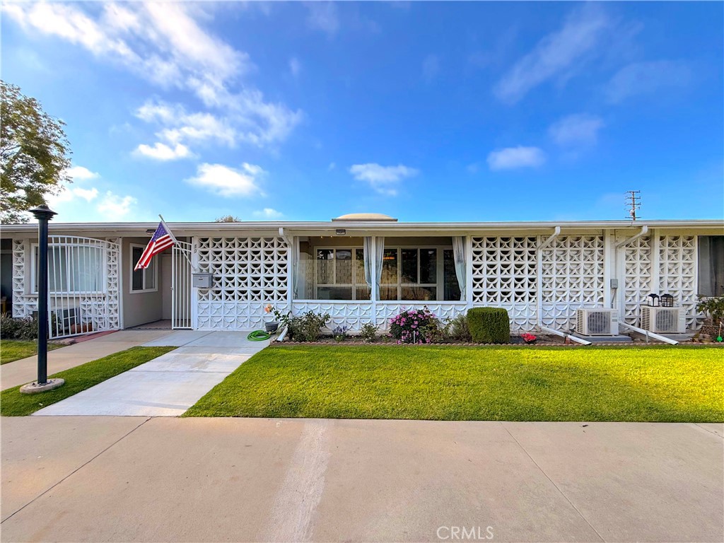 1842 Thunderbird Drive 1D