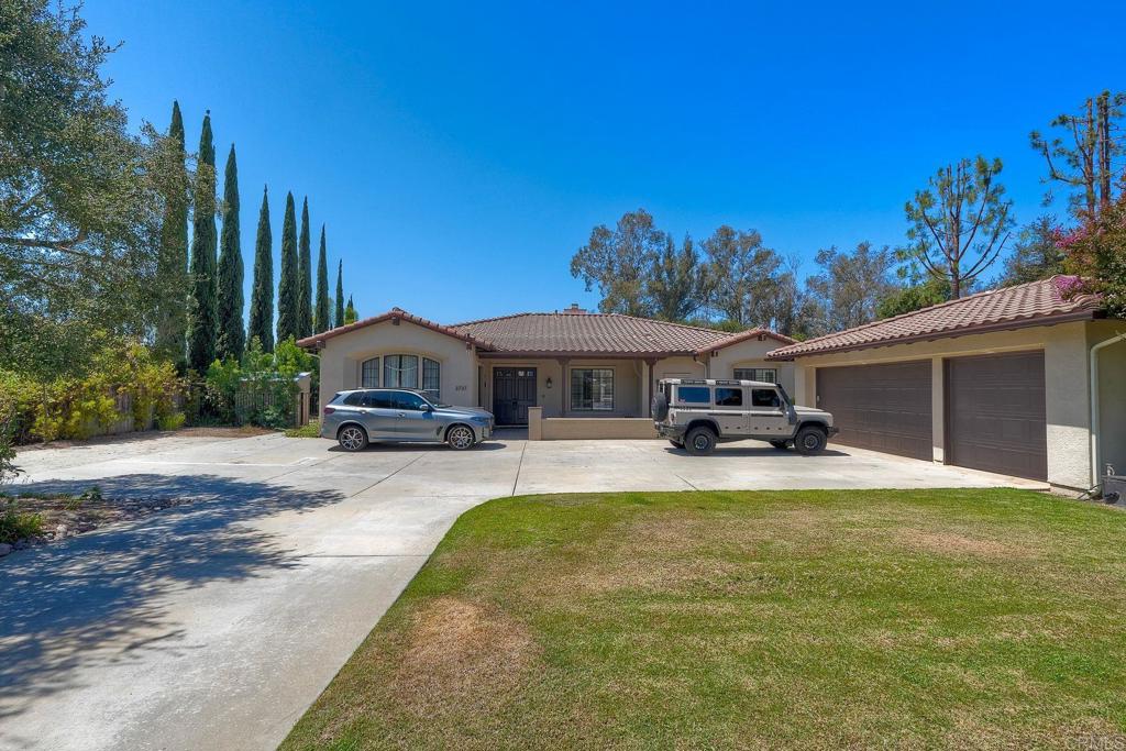 3737 35 Cedar Vale Way