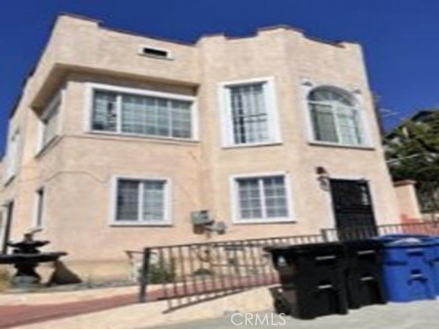 4725 St Elmo Drive