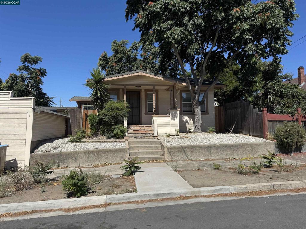 908 914 C St