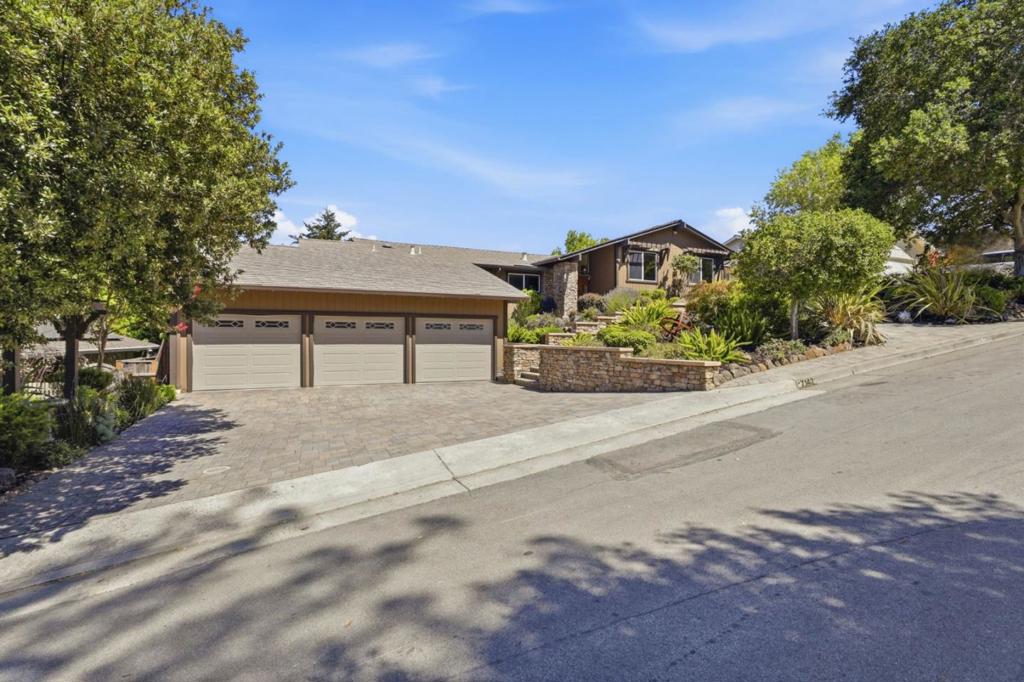 7142 Echo Ridge Drive