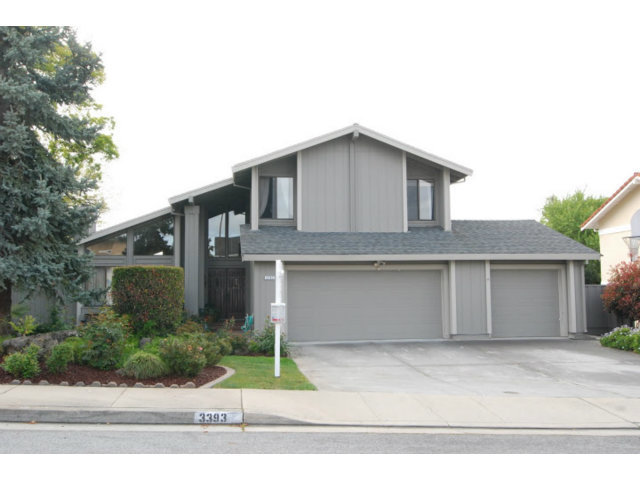 3393 BELGROVE Circle
