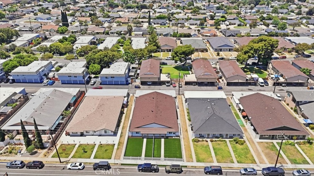 307 N Tustin