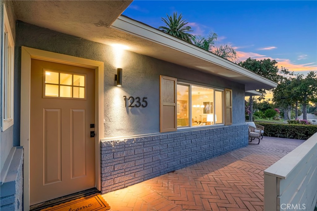 1235 Cedar