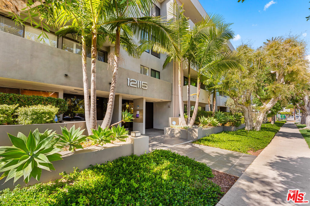 12115 San Vicente Boulevard 107