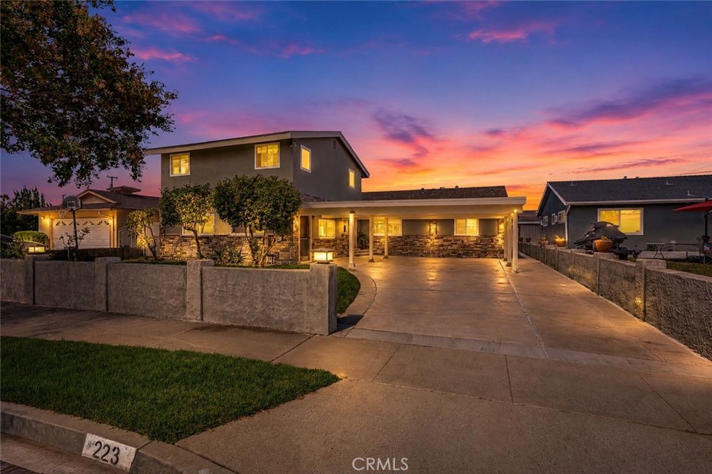 223 S Camellia