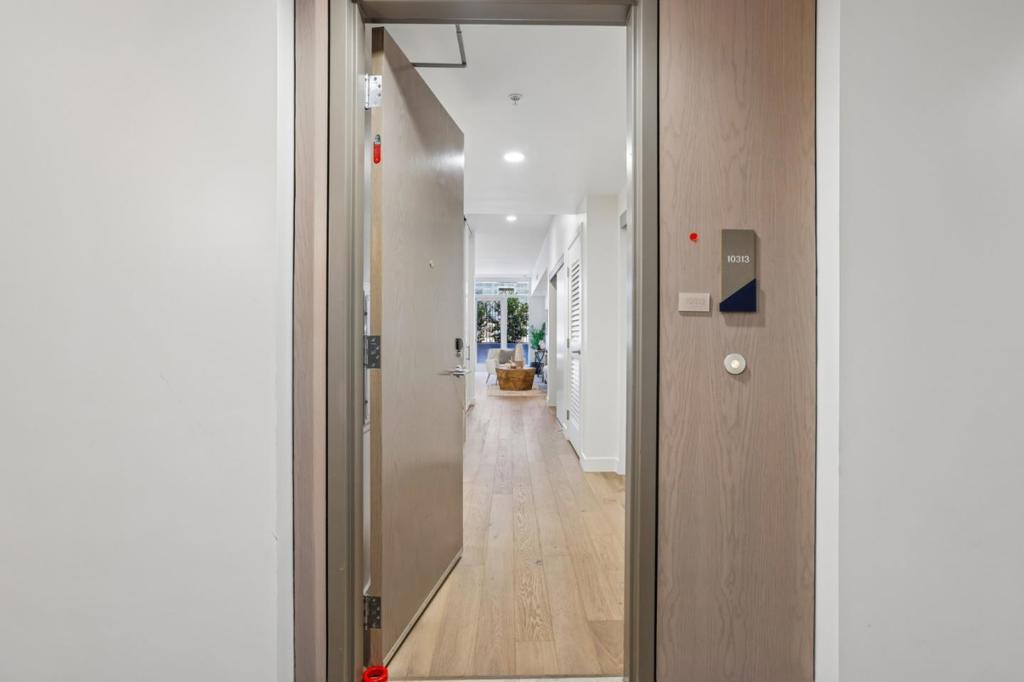 188 W Saint James Street 10313