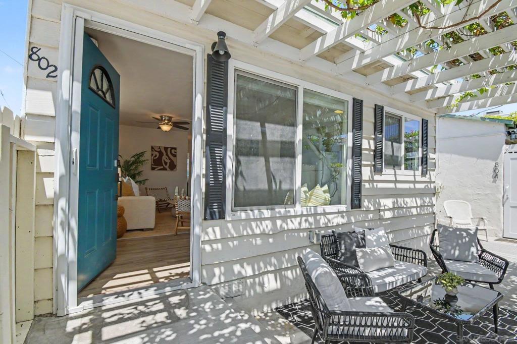 802 Vanderbilt Pl