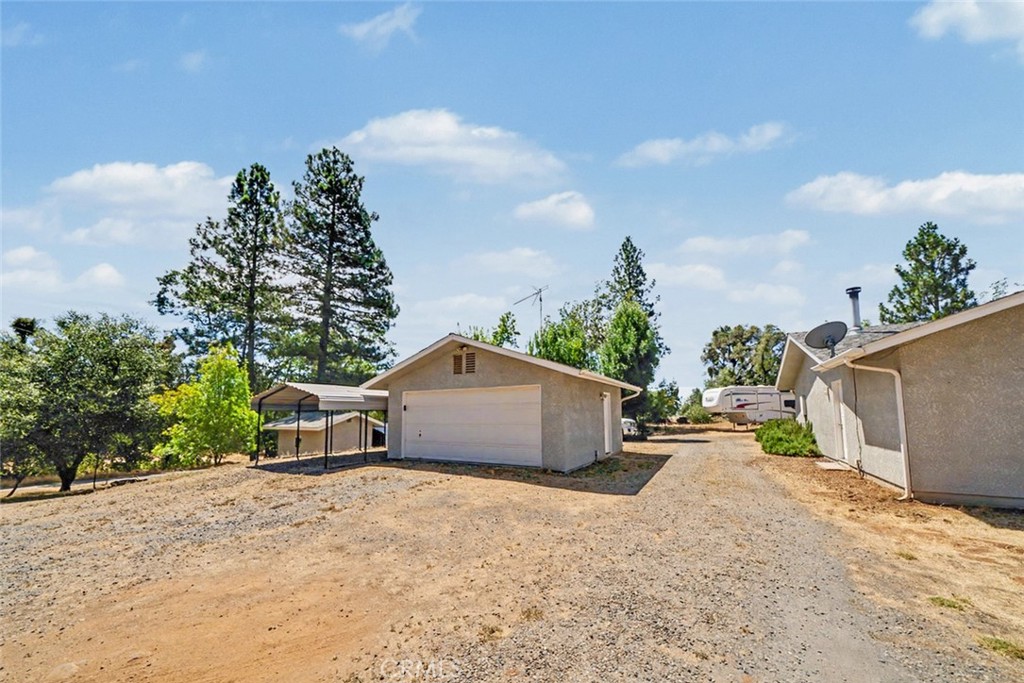 5627 Buckskin Road