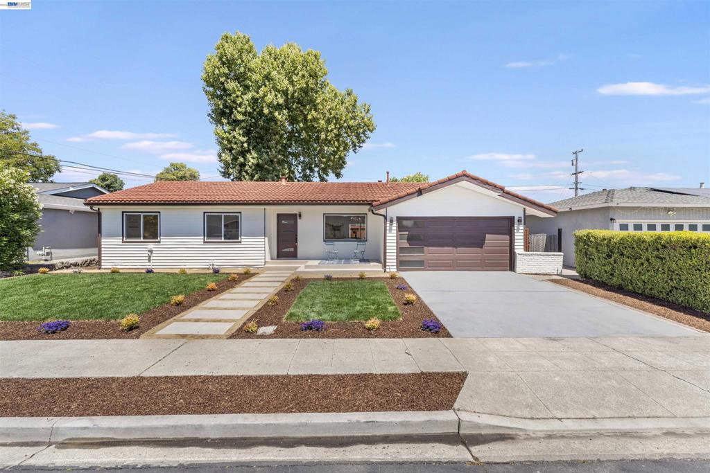 7832 Gardella Dr