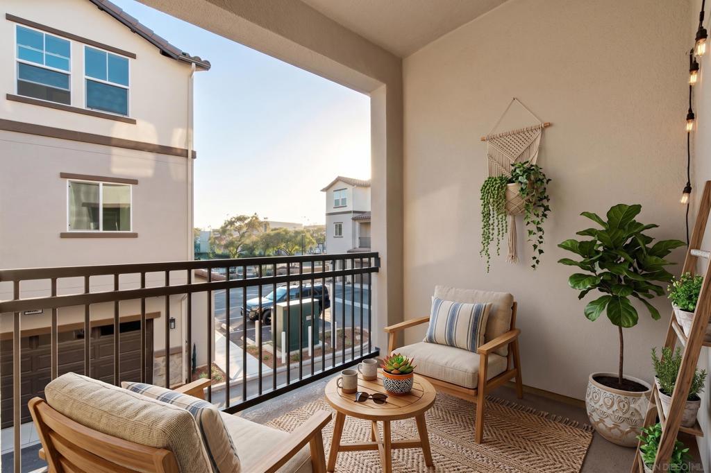 244 Pico Ave 7