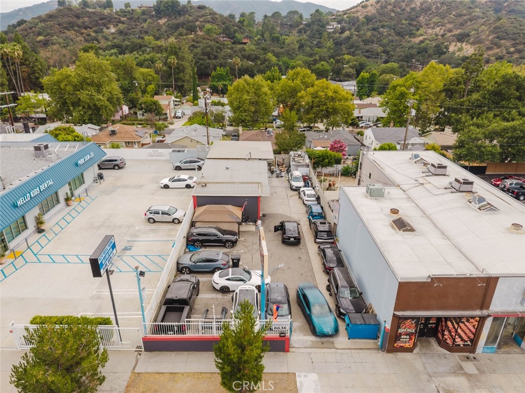 6636 Foothill Boulevard
