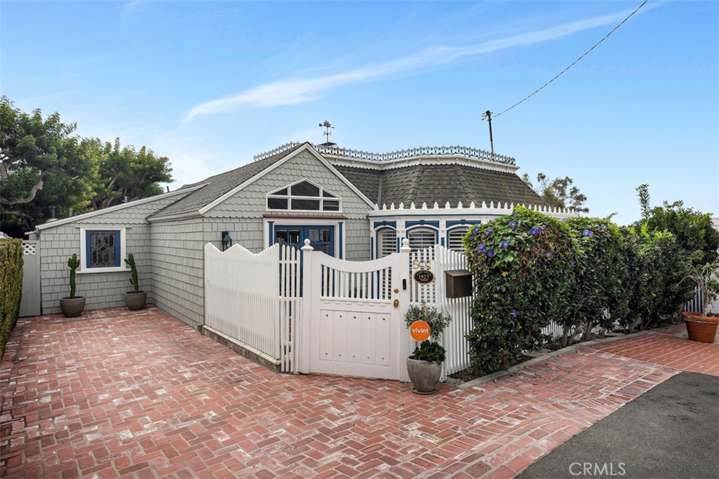 501 Lombardy Lane