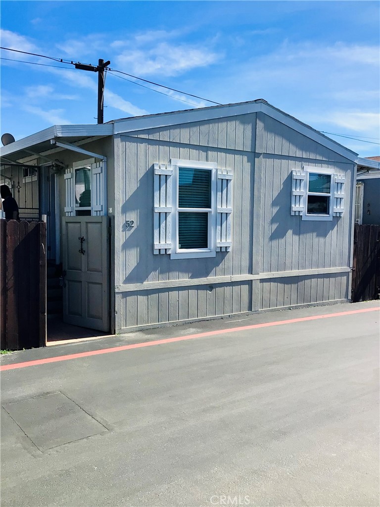 7560 Woodman PL SPC#52