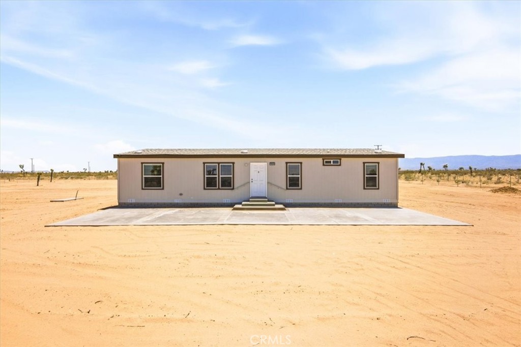 7625 Luna Road