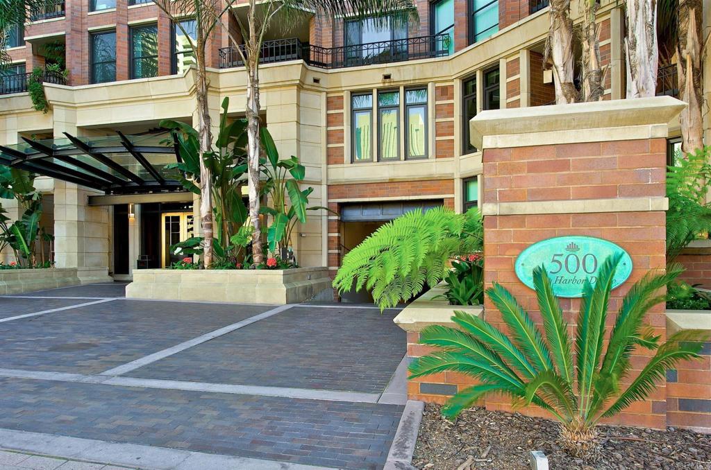 500 W Harbor Drive 1108