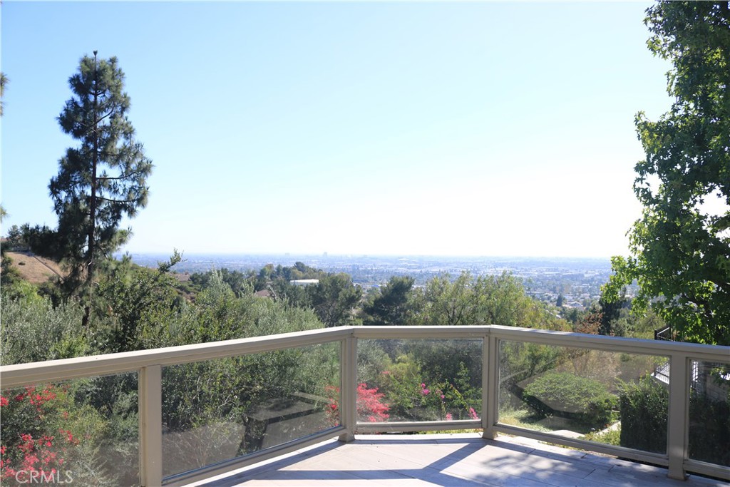 4310 E Terra Vista
