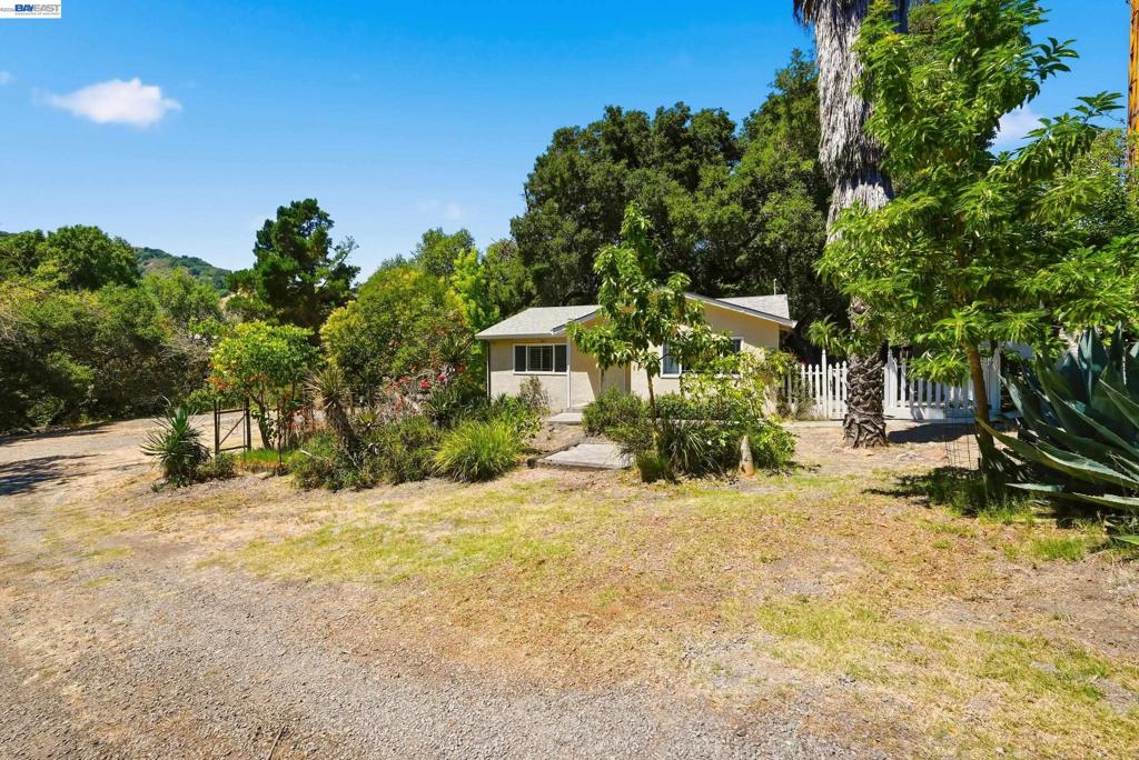 10160 Crow Canyon Rd