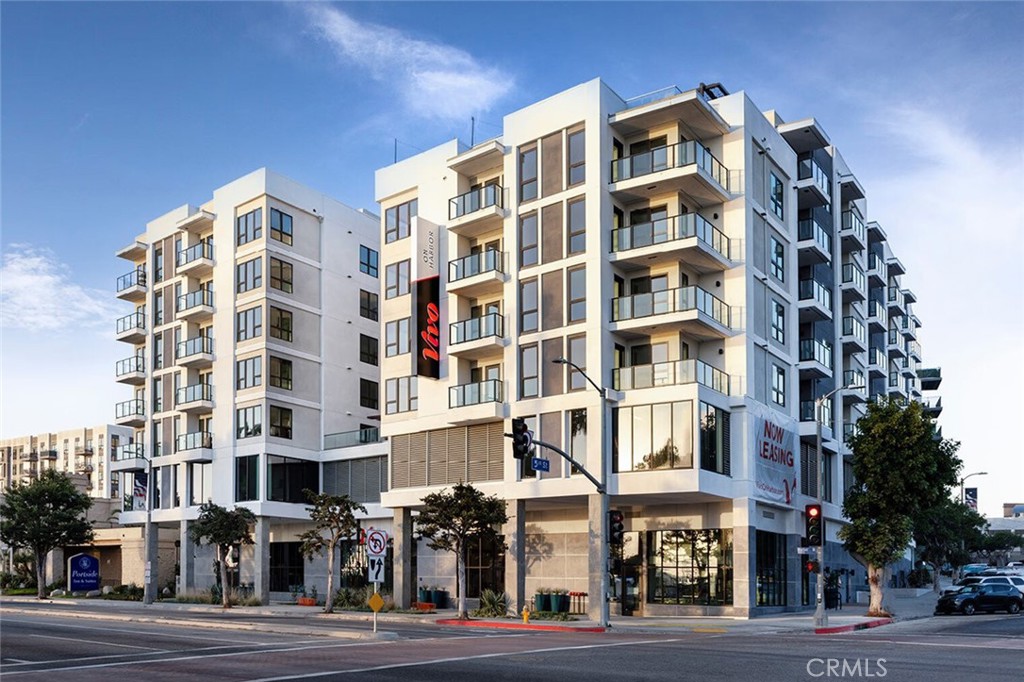 511 S Harbor 728